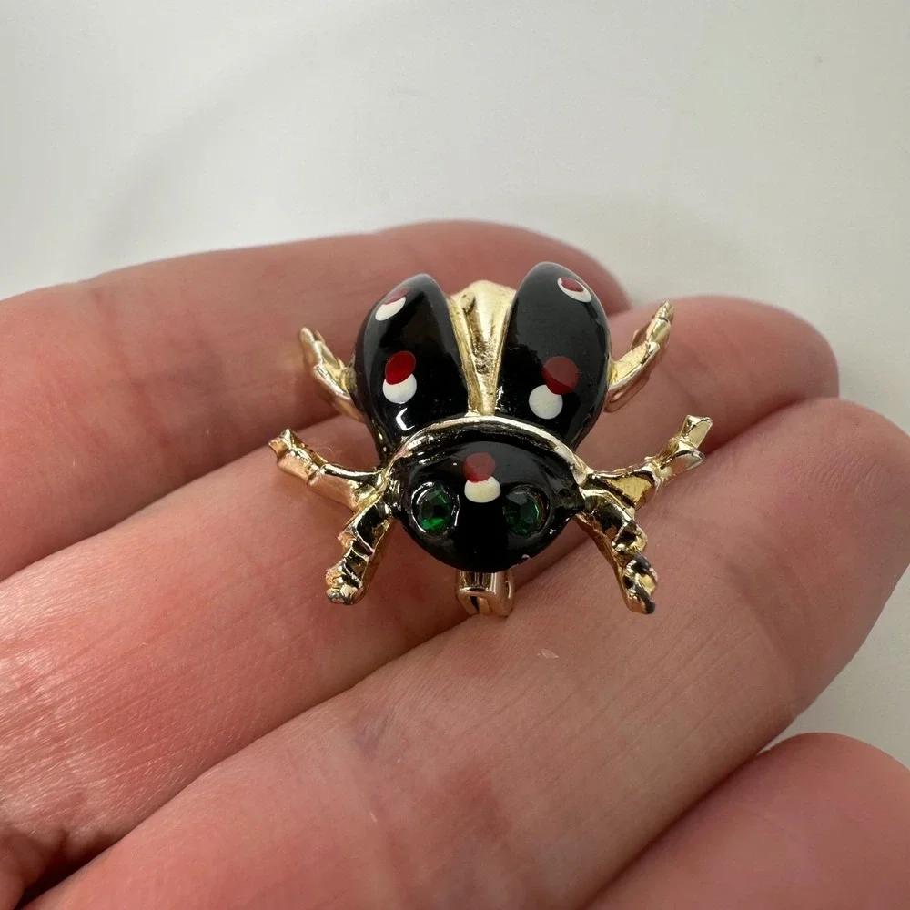 Ladybug Beetle Brooch‎ Black Enamel Red Polka Dot Green Eyes Gold Tone Vintage